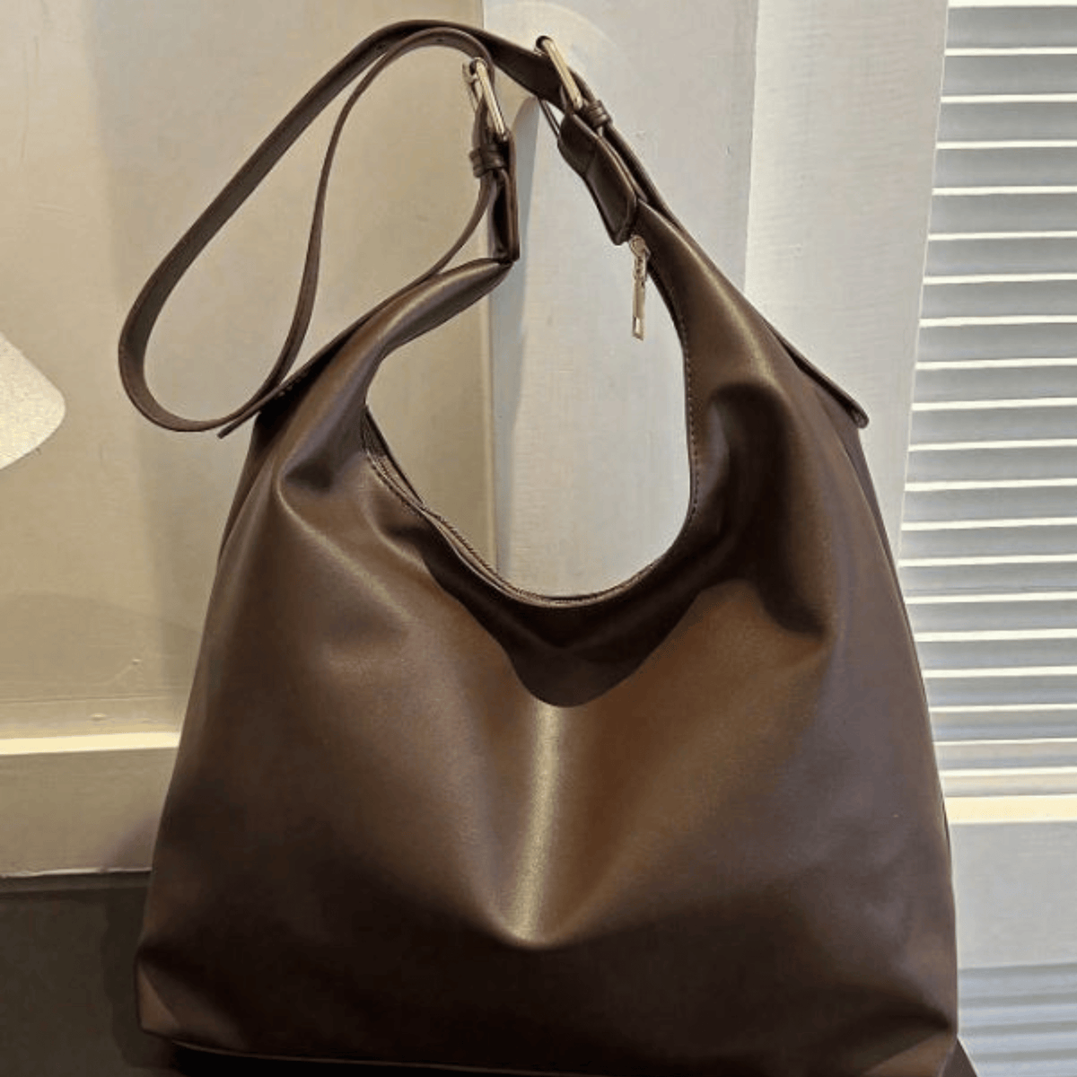 Vintage Large Capacity Shoulder & Crossbody Bag for Women