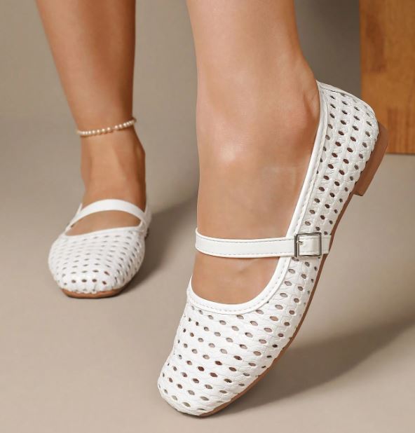French Retro Hollow Mary Jane Flat Shoes for Women